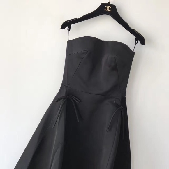 Christian Dior - Picture 2 of 10